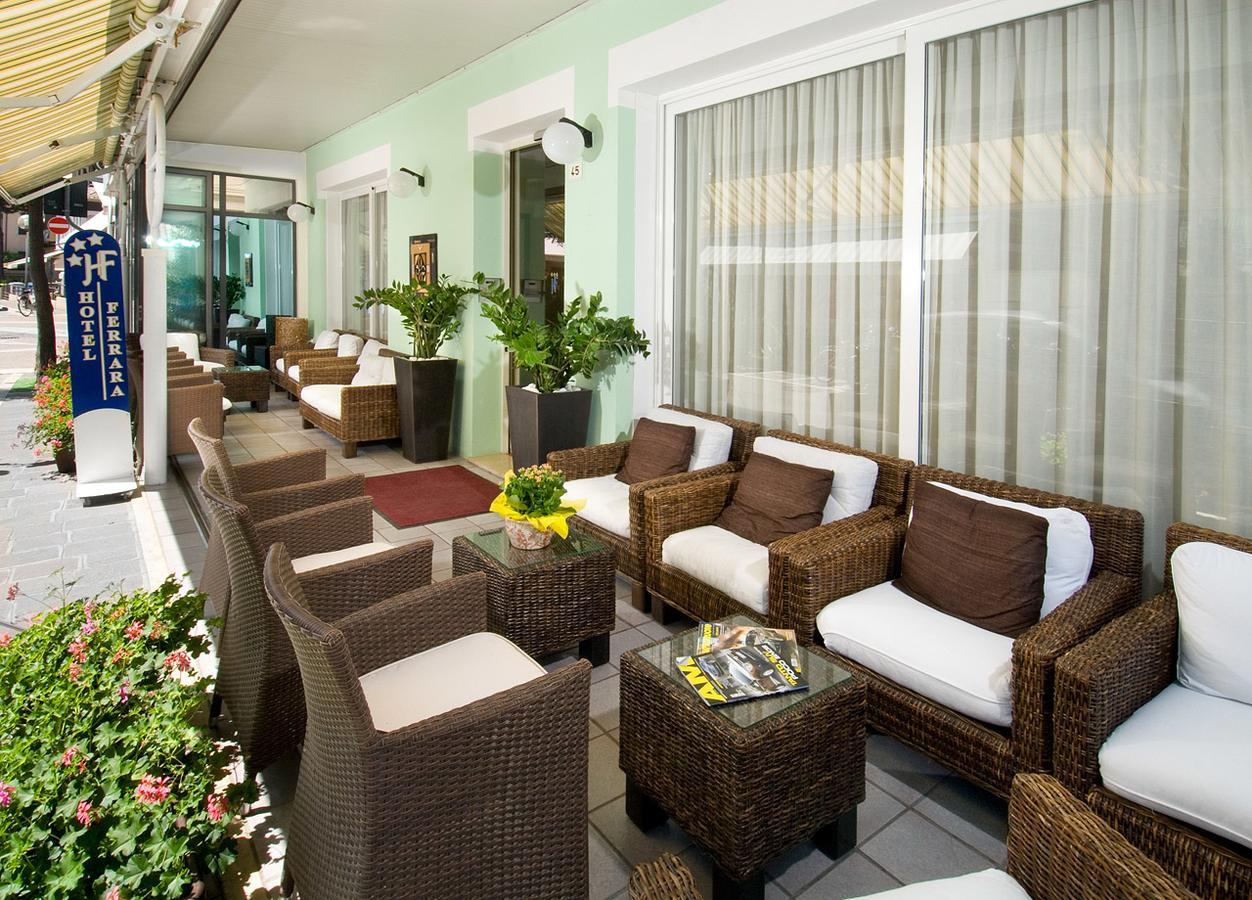 Hotel Ferrara Католика Екстериор снимка